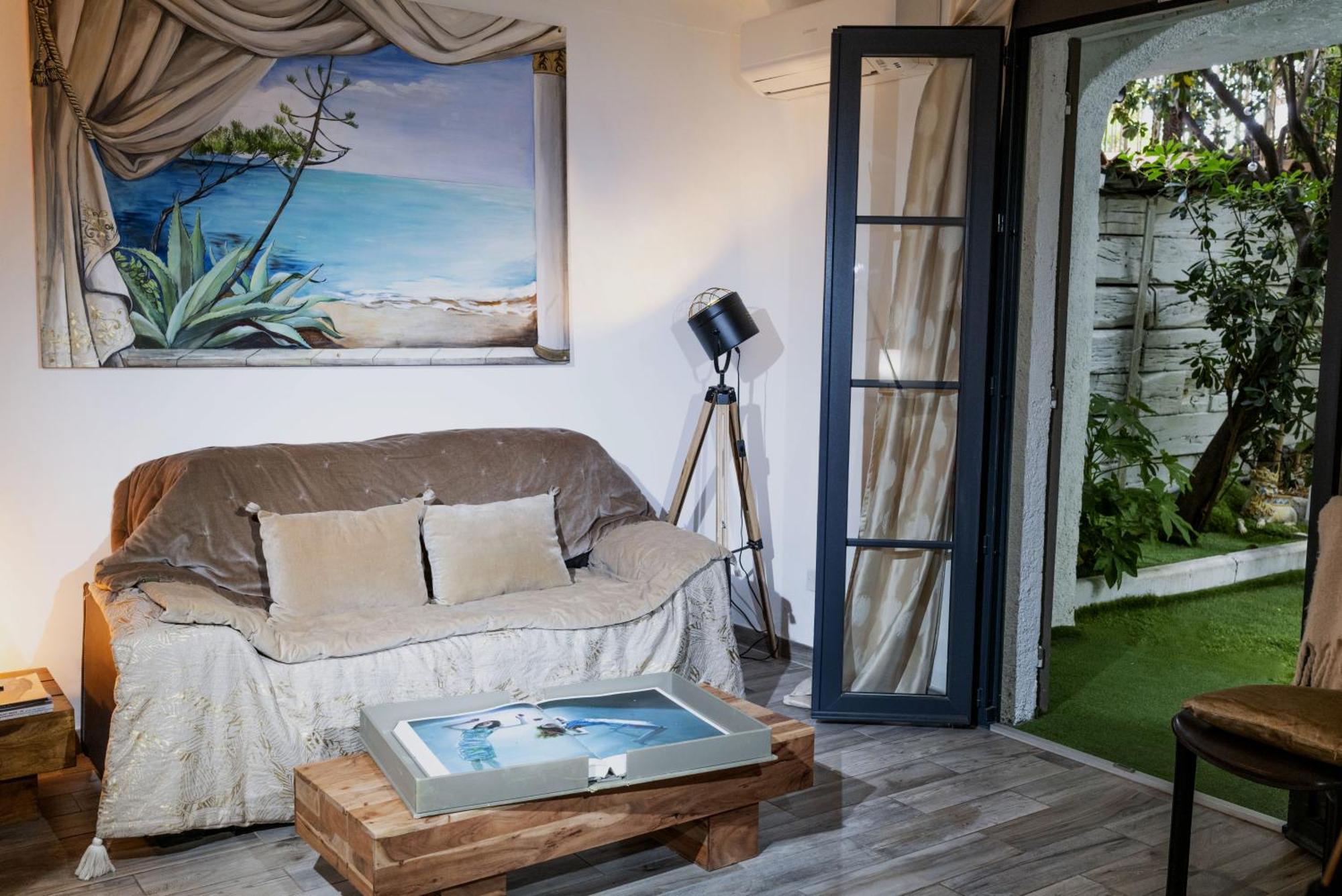 Les Canoubiers Luxe Et Serenite Au Coeur De Spacieuses Avec Jardin Enchanteur Pensión Saint-Tropez